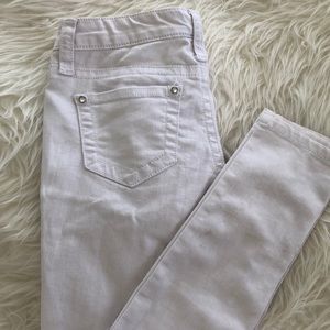 💘 *free gift with any Jean purchase*